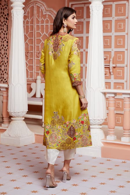 Shop Debyani + CO Yellow Dupatta - Organza, Kurta Pure , Salwar- Chanderi A-line Set at Aza Fashions Shop_Debyani + CO_Yellow Dupatta - Organza, Kurta Pure , Salwar- Chanderi A-line Set _at_Aza_Fashions