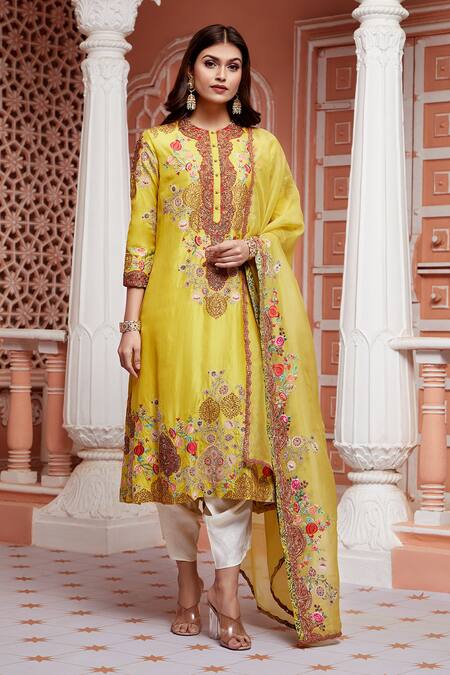 Shop Debyani + CO Yellow Dupatta - Organza, Kurta Pure , Salwar- Chanderi A-line Set Online at Aza Fashions Shop_Debyani + CO_Yellow Dupatta - Organza, Kurta Pure , Salwar- Chanderi A-line Set _Online_at_Aza_Fashions