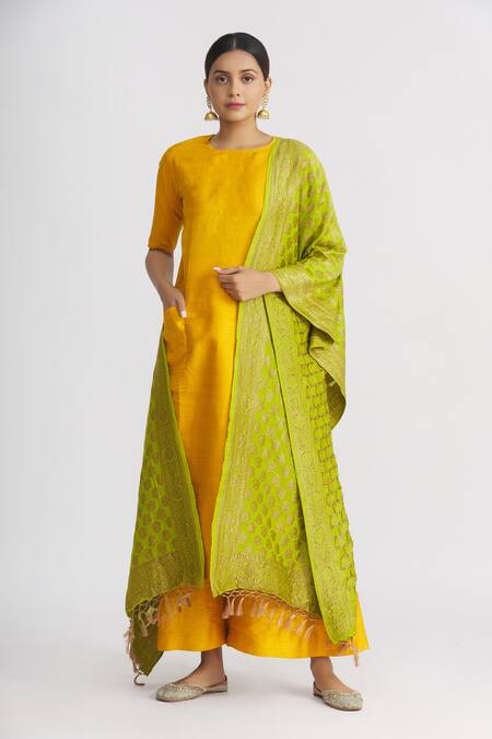 Pinki Sinha Yellow Raw Silk Handwoven Banarasi Kurta Palazzo Set