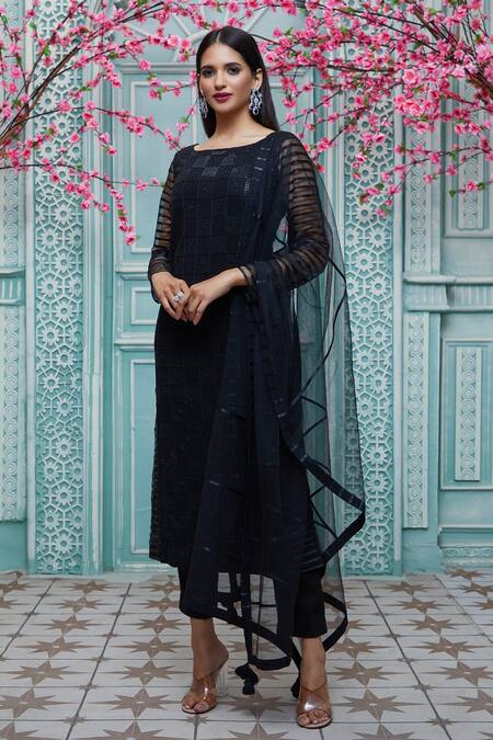 Shop Aariyana Couture Black Viscose, Net Embroidery Boat Neck Kurta Set Online at Aza Fashions Shop_Aariyana Couture_Black Viscose, Net Embroidery Boat Neck Kurta Set_Online_at_Aza_Fashions