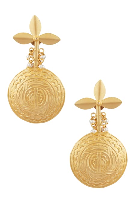 Arnimaa Leaf Motif Carved Earrings 