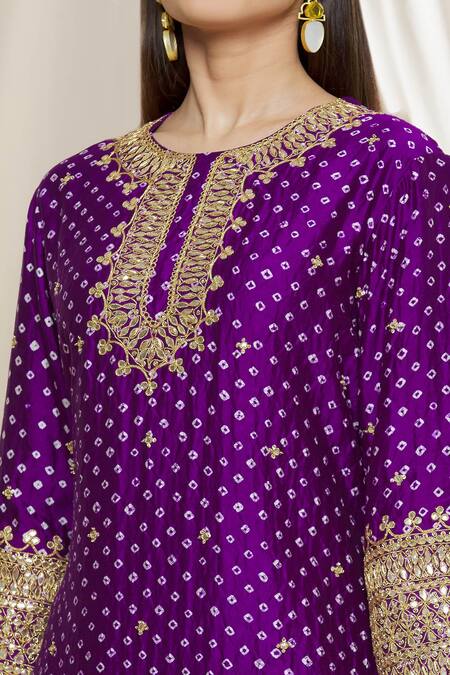 Surbhi Shah_Purple Organza, Pure Spun Silk Floral, Bandhani Round Printed Kurta Lehenga Set_at_Aza_Fashions