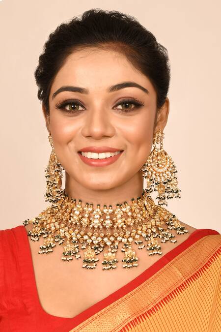 Buy Auraa Trends Gold Plated Diamonds, Cut Work Kundan Studded Necklace Set Online at Aza Fashions Buy_Auraa Trends_Gold Plated Diamonds, Cut Work Kundan Studded Necklace Set _Online_at_Aza_Fashions