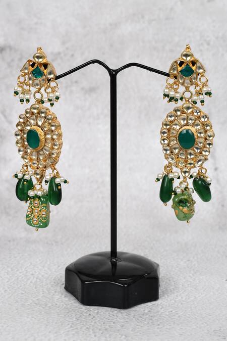 Shop_Auraa Trends_Gold Plated Stones Kundan Choker Set With Drop Earrings _Online_at_Aza_Fashions