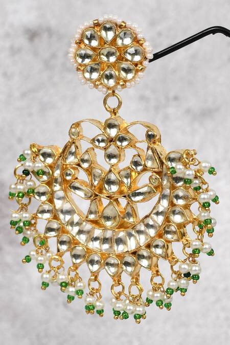 Auraa Trends Gold Plated Crystals Floral Kundan Choker And Earring Set at Aza Fashions Auraa Trends_Gold Plated Crystals Floral Kundan Choker And Earring Set _at_Aza_Fashions