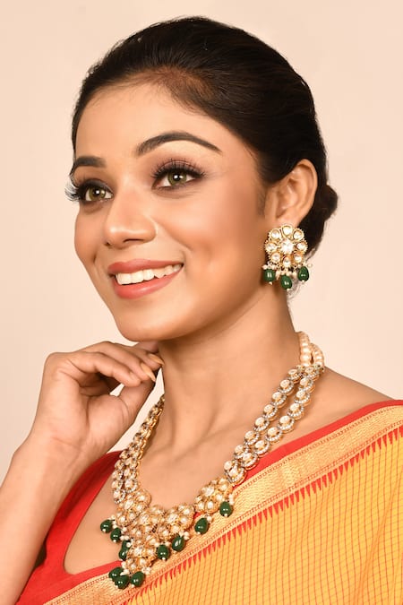 Auraa Trends Floral Kundan Necklace Set 