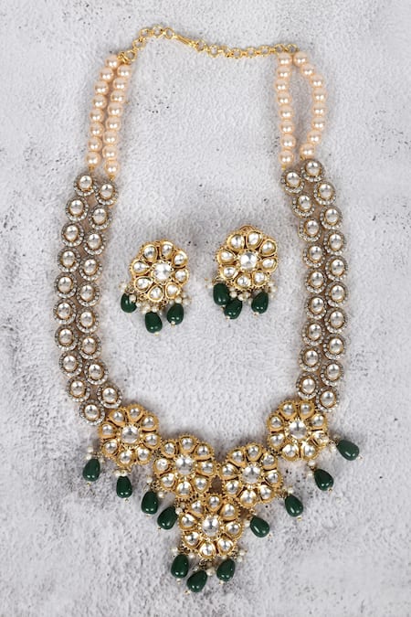 Auraa Trends Floral Kundan Necklace Set 