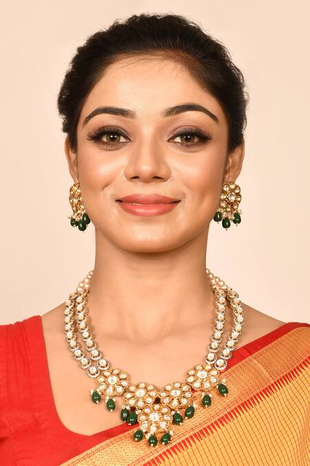 Buy_Auraa Trends_Gold Plated Diamonds, Stones Floral Kundan Necklace Set _Online_at_Aza_Fashions
