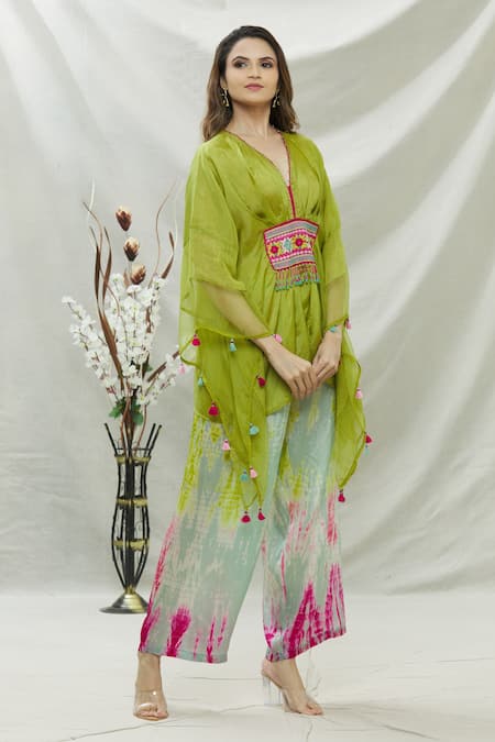 CAPISVIRLEO_Green Habutai Silk Thread And Beads V Neck Ameen Asymmetric Tunic & Palazzo Set_Online_at_Aza_Fashions