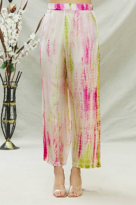 Shop Capisvirleo White Habutai Silk Thread And Beads V Neck Ameen Asymmetric Tunic & Palazzo Set Online at Aza Fashions Shop_Capisvirleo_White Habutai Silk Thread And Beads V Neck Ameen Asymmetric Tunic & Palazzo Set _Online_at_Aza_Fashions