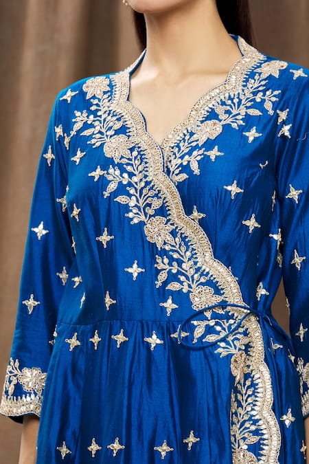Shop Surbhi Shah Blue Organza, Spun Silk Floral, Sequin V Neck Embroidered Angrakha Set Online at Aza Fashions Shop_Surbhi Shah_Blue Organza, Spun Silk Floral, Sequin V Neck Embroidered Angrakha Set_Online_at_Aza_Fashions
