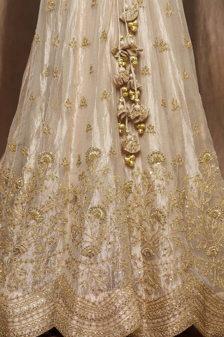 Surbhi Shah_Gold Pure Tissue Floral V Neck Embroidered Bridal Lehenga Set _at_Aza_Fashions