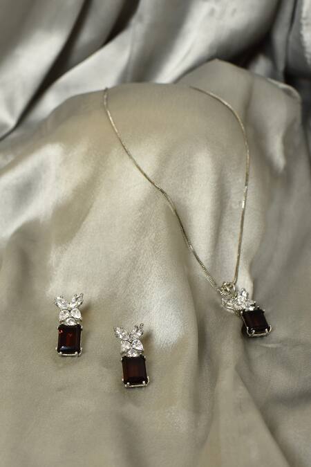 Buy_Our Purple Studio_Silver Plated Swarovski Stone Pendant Necklace Set _Online_at_Aza_Fashions