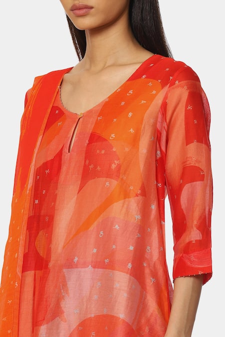 Buy_Satya Paul_Orange Chanderi Abstract Keyhole Kurta And Pant Set_Online_at_Aza_Fashions