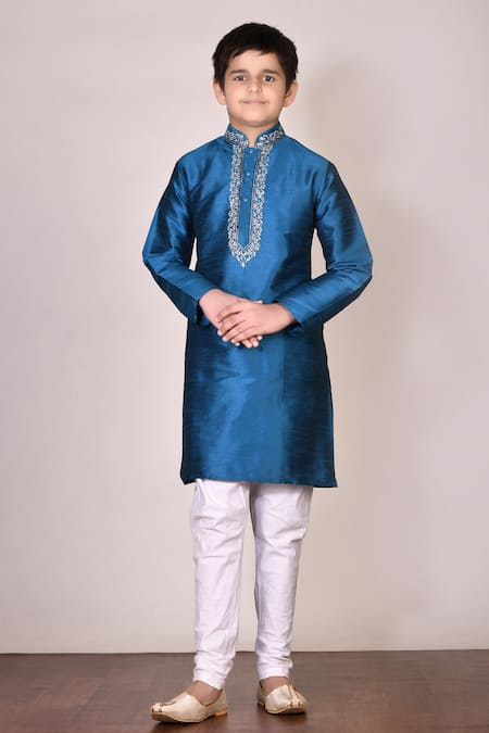 Arihant Rai Sinha Silk Kurta Set 