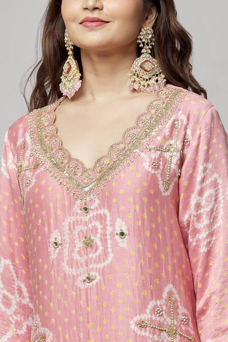 Buy_Surbhi Shah_Pink Silk Sequins, Embroidery, Tassels V-neck Bandhani Print Kurta Set_Online_at_Aza_Fashions