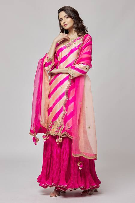 Surbhi Shah_Peach Organza, Silk Tassels Round Neck Leheriya Pattern Kurta Sharara Set _at_Aza_Fashions