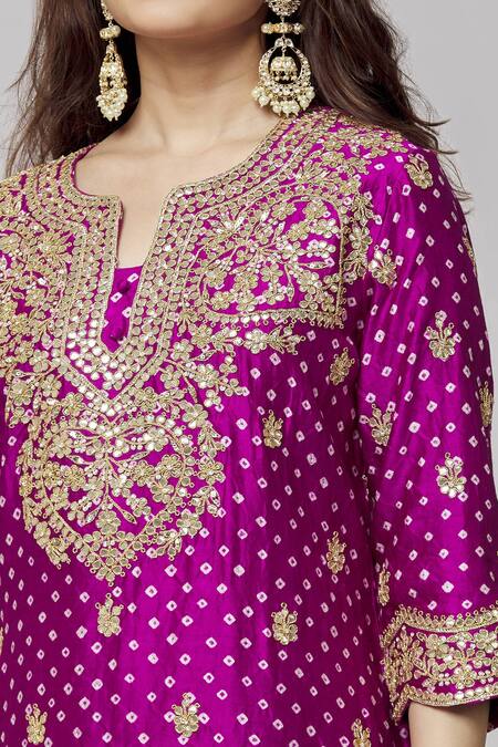 Buy_Surbhi Shah_Magenta Organza, Silk Embroidery, Sequins Split V-neck Kurta Set _Online_at_Aza_Fashions