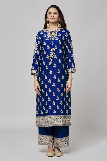 Surbhi Shah_Blue Organza, Silk Tassels, Embroidery Kurta Set With Scallop Border Dupatta _Online_at_Aza_Fashions