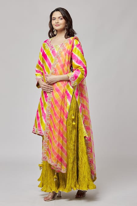 Buy_Surbhi Shah_Green Organza, Silk Embroidery, Tassels Scoop Leheriya Pattern Kurta Skirt Set 