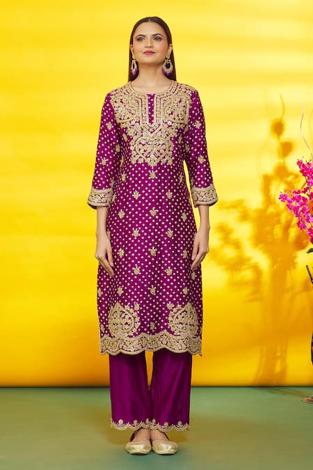 Surbhi Shah_Magenta Silk, Organza Embroidery Round Neck Bandhej Pattern Kurta Set _Online_at_Aza_Fashions