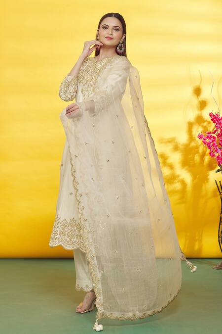 Buy_Surbhi Shah_Ivory Silk, Organza Embroidery Round Neck Floral Kurta Pant Set _Online_at_Aza_Fashions