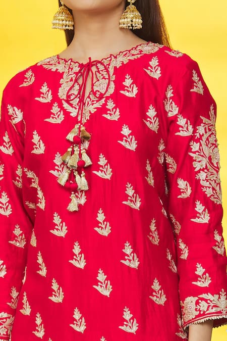Shop_Surbhi Shah_Red Silk, Organza Embroidery Round Neck Floral Straight Hem Kurta Set _Online_at_Aza_Fashions