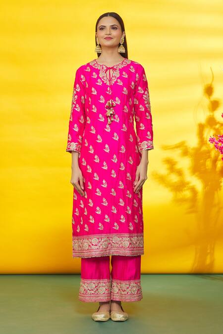 Surbhi Shah_Pink Silk, Organza Embroidery Round Neck Floral Kurta Set _Online_at_Aza_Fashions