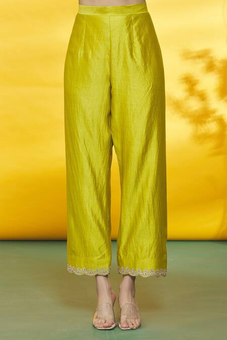 Surbhi Shah_Green Silk, Organza Embroidery Round Neck Floral Kurta Set_at_Aza_Fashions