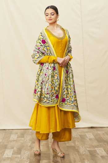 Buy_Naintara Bajaj_Multi Color Silk Embroidery Botanical Pattern Phulkari Dupatta_Online_at_Aza_Fashions