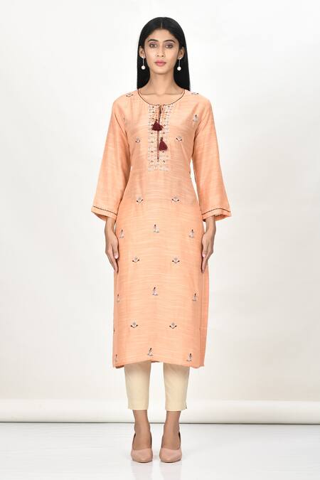 Buy_Khwaab By Sanjana Lakhani_Peach Cotton, Silk Embroidery Round Neck Floral Thread Kurta _Online_at_Aza_Fashions
