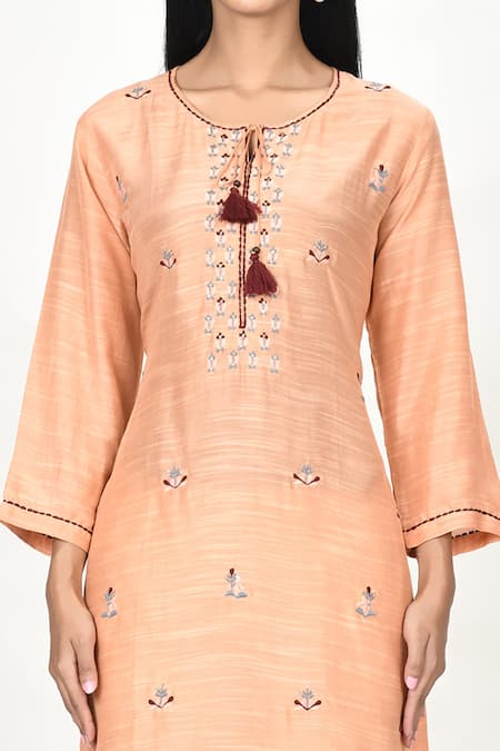 Shop_Khwaab By Sanjana Lakhani_Peach Cotton, Silk Embroidery Round Neck Floral Thread Kurta _Online_at_Aza_Fashions