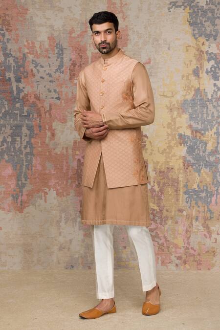 Devnaagri Peach Chanderi, Cotton Silk Satin Bundi And Kurta Set Online at Aza Fashions Devnaagri_Peach Chanderi, Cotton Silk Satin Bundi And Kurta Set_Online_at_Aza_Fashions