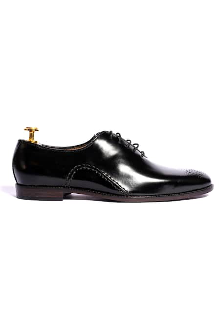 Buy Artimen Black Brogue Pattern Round Toe Shoes Online at Aza Fashions Buy_Artimen_Black Brogue Pattern Round Toe Shoes _Online_at_Aza_Fashions