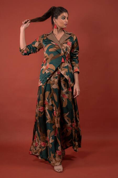 Buy Rimi Nayak Green Modal, Satin, Cotton, Silk Embroidery Pine Flower Print Blazer Online at Aza Fashions Buy_Rimi Nayak_Green Modal, Satin, Cotton, Silk Embroidery Pine Flower Print Blazer _Online_at_Aza_Fashions