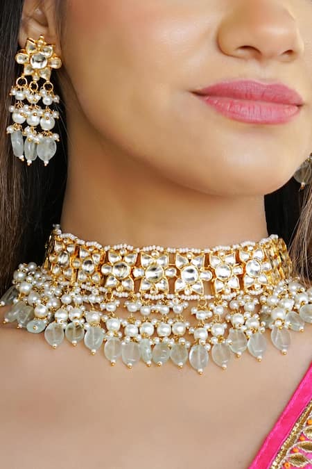 Buy Namasya Gold Plated Pearls Kundan Carved Necklace Set Online at Aza Fashions Buy_Namasya_Gold Plated Pearls Kundan Carved Necklace Set _Online_at_Aza_Fashions