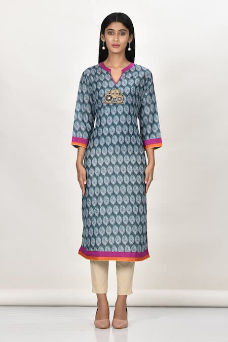 Buy_Khwaab By Sanjana Lakhani_Green Cotton, Silk Embroidery Split V-neck Digital Printed Leaf Motif Kurta _Online_at_Aza_Fashions