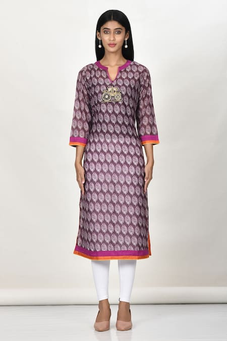 Khwaab By Sanjana Lakhani_Purple Cotton Satin Embroidery Split V-neck Printed Silk Kurta _Online_at_Aza_Fashions