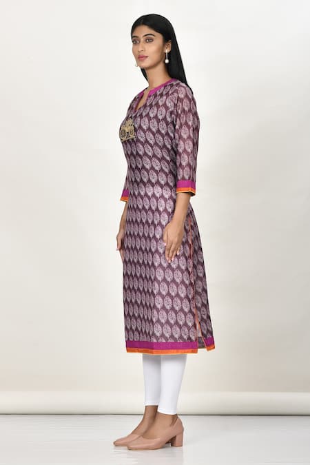 Buy_Khwaab By Sanjana Lakhani_Purple Cotton Satin Embroidery Split V-neck Printed Silk Kurta _Online_at_Aza_Fashions