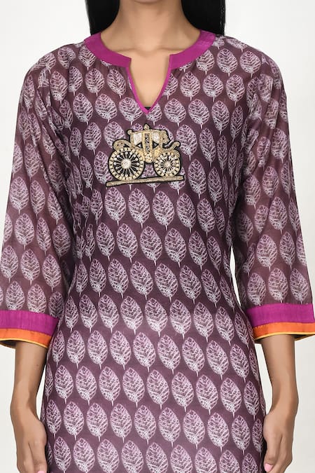 Shop_Khwaab By Sanjana Lakhani_Purple Cotton Satin Embroidery Split V-neck Printed Silk Kurta _Online_at_Aza_Fashions