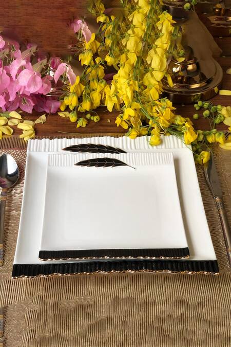 Shop_Vigneto_White Finest Premium Porcelain Square Shaped Serving Of 7_Online_at_Aza_Fashions