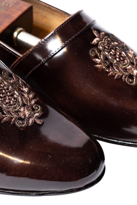 Shop Artimen Brown Embroidered Handcrafted Espadrilles Online at Aza Fashions Shop_Artimen_Brown Embroidered Handcrafted Espadrilles _Online_at_Aza_Fashions