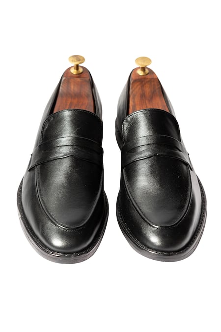 Shop Artimen Black Plain Handcrafted Penny Loafers at Aza Fashions Shop_Artimen_Black Plain Handcrafted Penny Loafers _at_Aza_Fashions