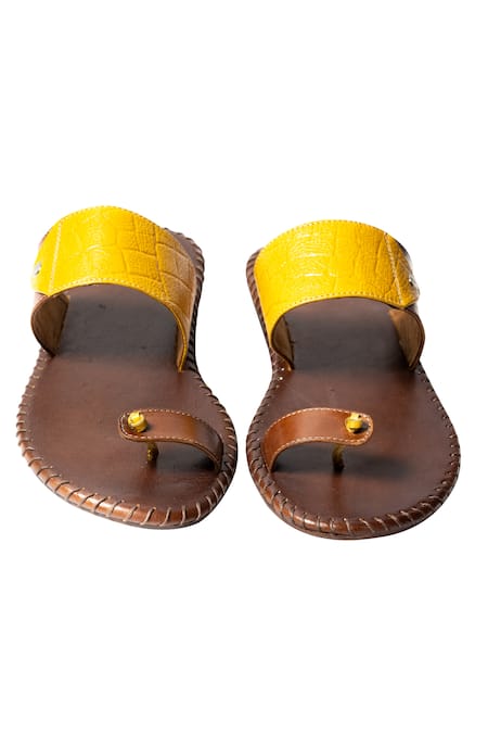 Shop Artimen Brown Textured Handcrafted Leather Sandals at Aza Fashions Shop_Artimen_Brown Textured Handcrafted Leather Sandals _at_Aza_Fashions