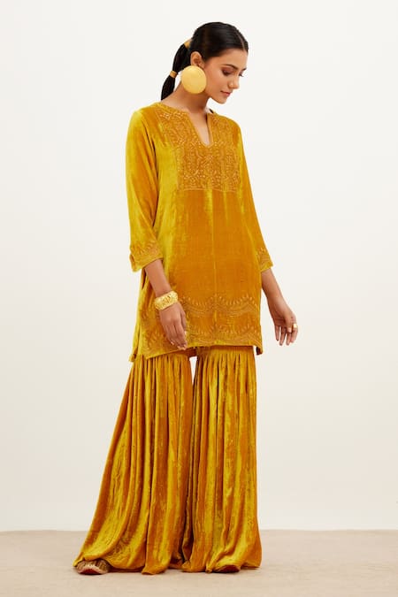 Devnaagri Yellow Velvet And Organza Floral Notched Zari Embroidered Kurta Sharara Set at Aza Fashions Devnaagri_Yellow Velvet And Organza Floral Notched Zari Embroidered Kurta Sharara Set _at_Aza_Fashions