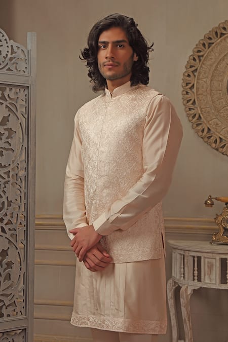 Vanshik Embroidered Bundi & Kurta Set 