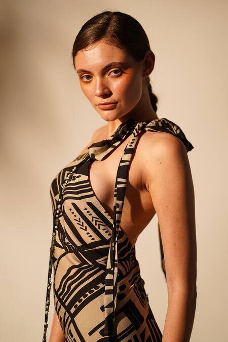 Nikita Mhaisalkar_White Georgette Asymmetric Abstract Print One Shoulder Gown _Online_at_Aza_Fashions