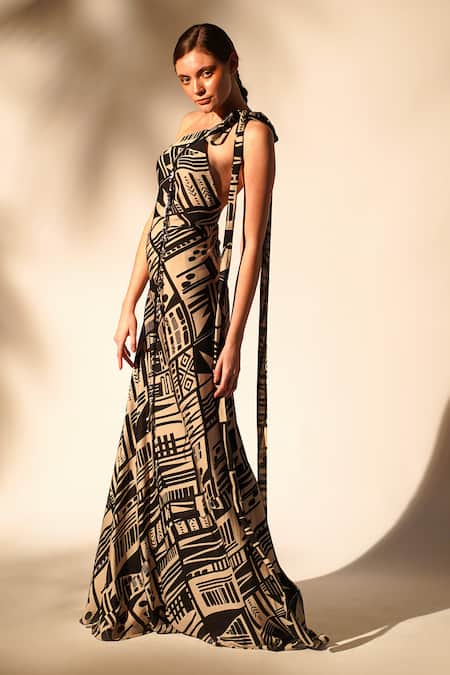 Buy_Nikita Mhaisalkar_White Georgette Asymmetric Abstract Print One Shoulder Gown 