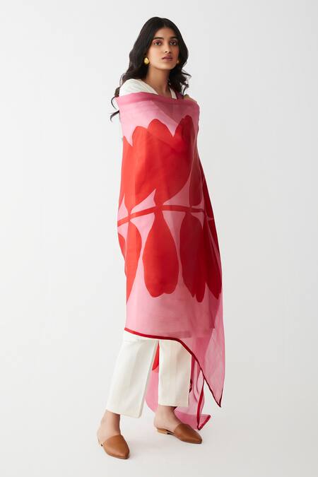 Buy Kshitij Jalori Pink Silk Satin Organza Floral Print Dupatta Online at Aza Fashions Buy_Kshitij Jalori_Pink Silk Satin Organza Floral Print Dupatta_Online_at_Aza_Fashions