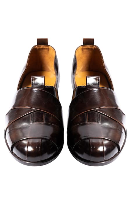 Shop Artimen Brown Leather Handcrafted Sandals at Aza Fashions Shop_Artimen_Brown Leather Handcrafted Sandals _at_Aza_Fashions